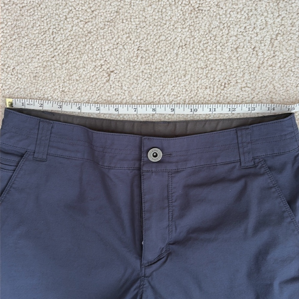 Kuhl Mens flat-front shorts - Size 30 - Navy Blue